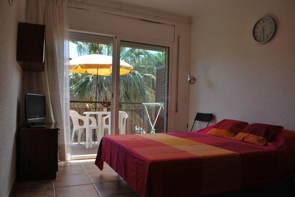 Apartamentos Les Palmeres Platja d'Aro Exterior foto