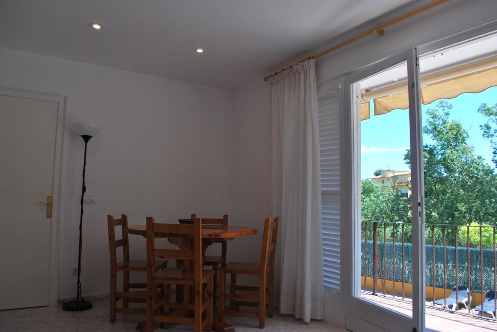 Apartamentos Les Palmeres Platja d'Aro Exterior foto