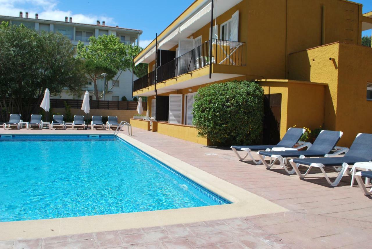 Apartamentos Les Palmeres Platja d'Aro Exterior foto