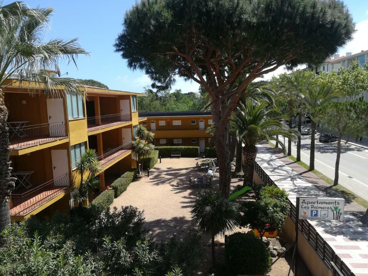 Apartamentos Les Palmeres Platja d'Aro Exterior foto