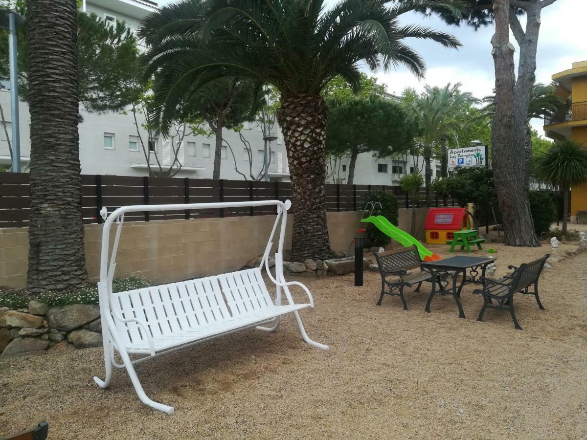 Apartamentos Les Palmeres Platja d'Aro Exterior foto